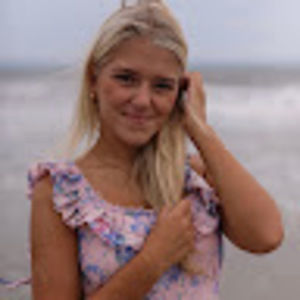 Meet your Posher, Izzy